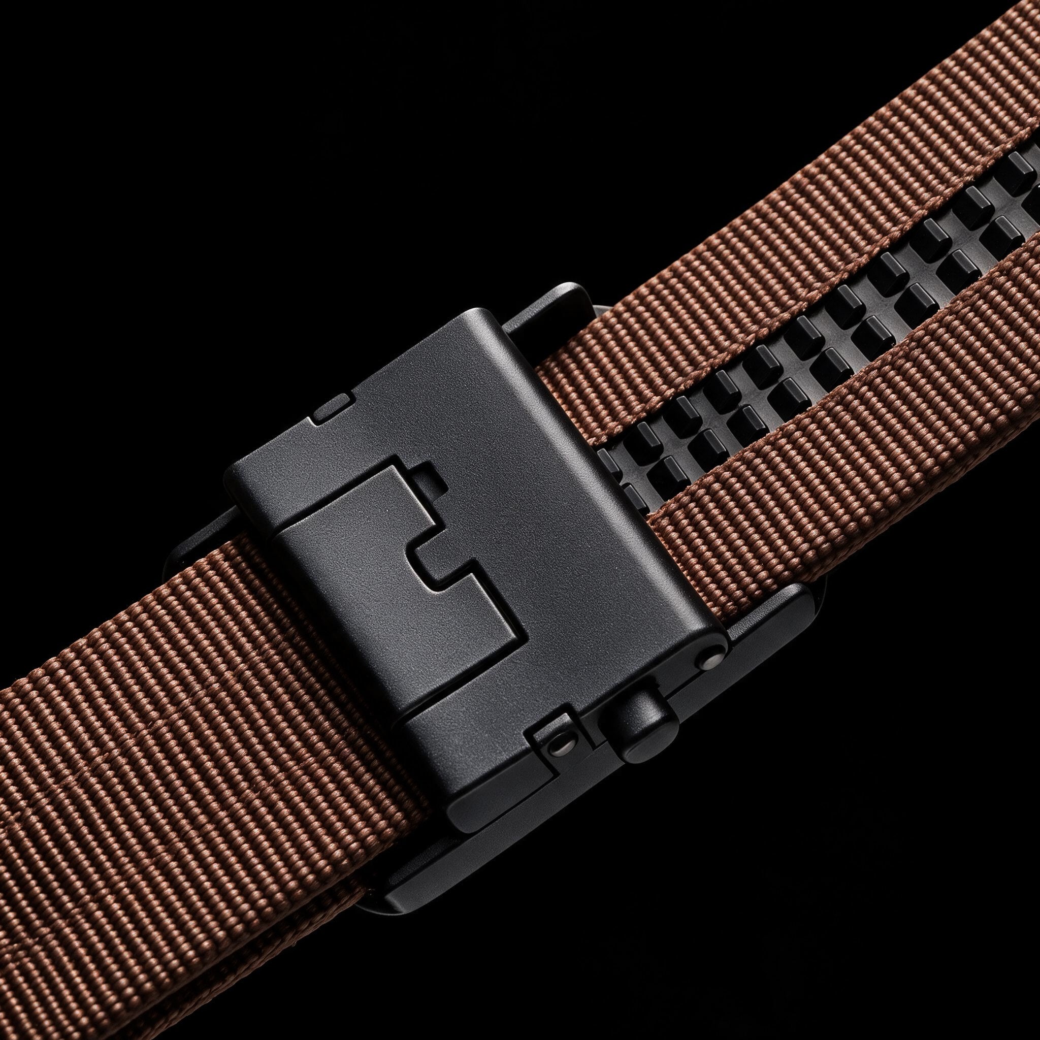 THE OUTDOOR BELT - BRAUN